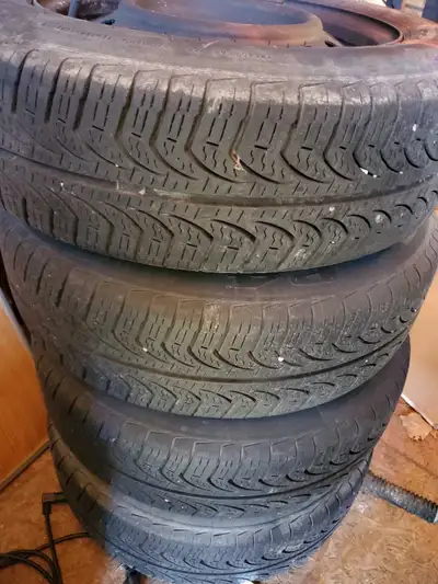 Toyota corolla 2005 rims tiers for lake new 185/65/15