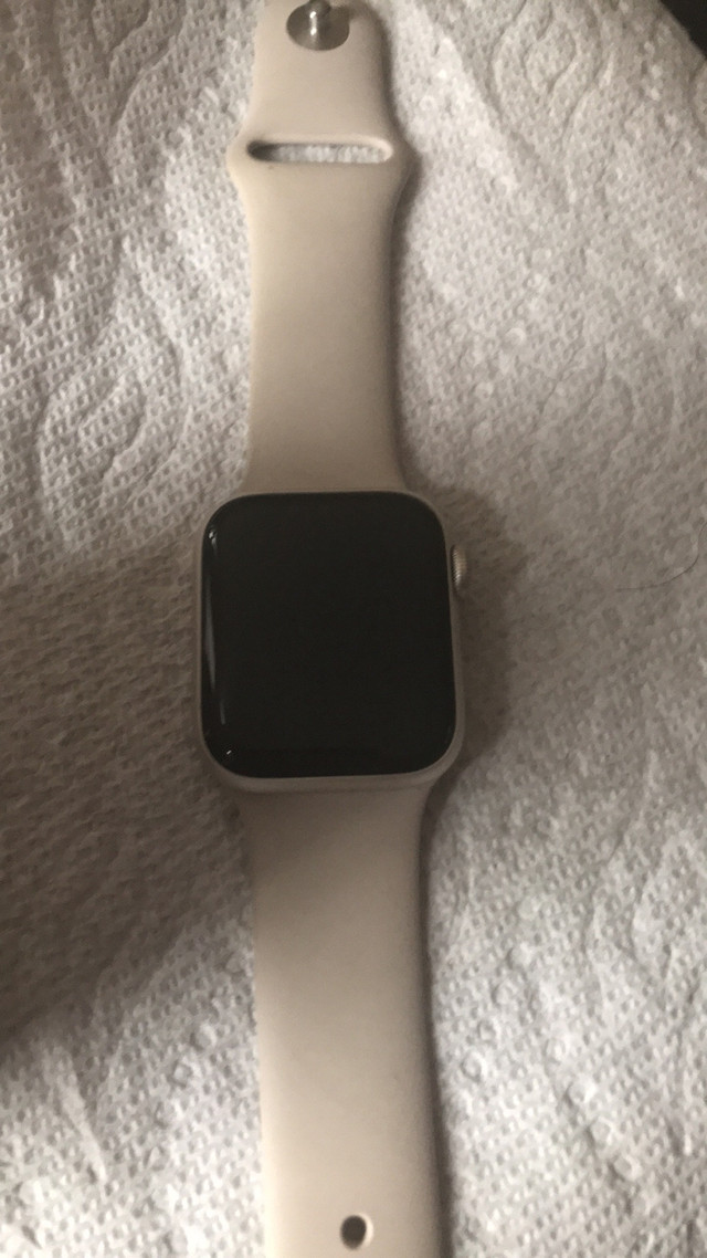 Apple Watch se 40mm  in Cell Phone Accessories in St. Catharines