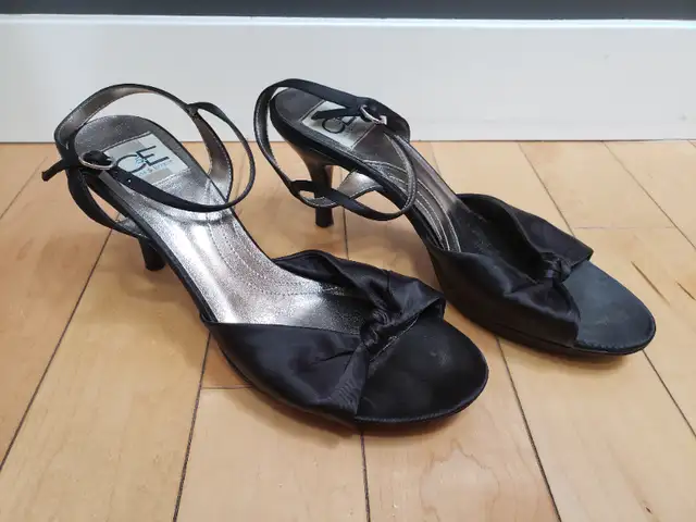 Cause & Effect Black Ankle Strap Heels - Size 10 in Women's - Shoes in Calgary - Image 2