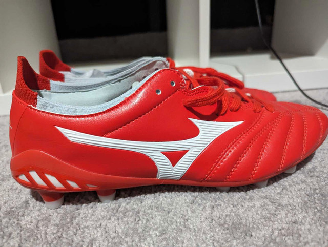 Mizuno Morelia Replica Boot  in Soccer in Barrie - Image 4