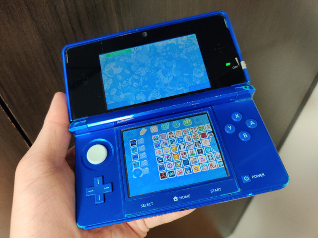 Cobalt Nintendo 3DS Original    ⎮300+  Games Installed⎮6/10 in Toys & Games in City of Toronto
