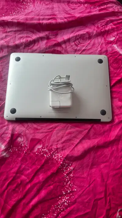 Macbook air 2017, View more