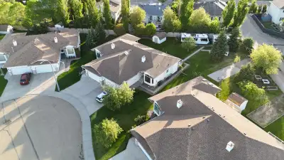 Considering a move to Alberta? If you are looking for a sense of community with THE BEST neighbors i...