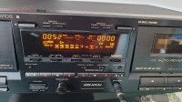 Pioneer cassette deck CT-W701R