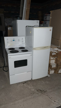 Apartment size Stove and Fridge Excellent Used Condition working