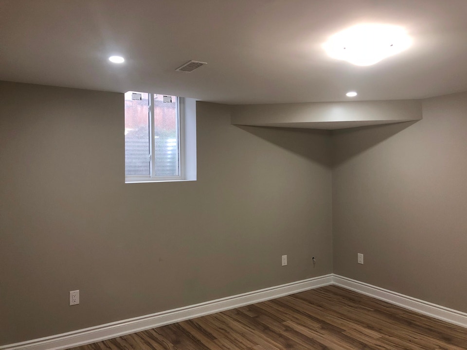 Large LEGAL Luxurious 2 BEDROOM basement for rent 3