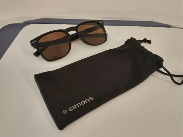 Sunglasses - Simons