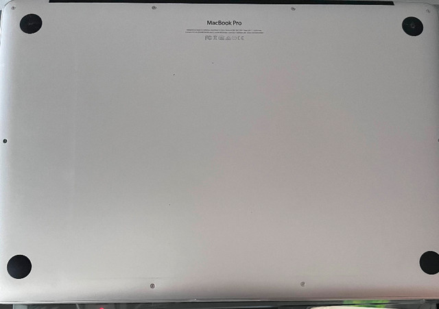 MacBook Pro (Retina, 15-inch, Mid 2015)2.8 GHz Quad-Core I7 in Laptops in City of Toronto - Image 3