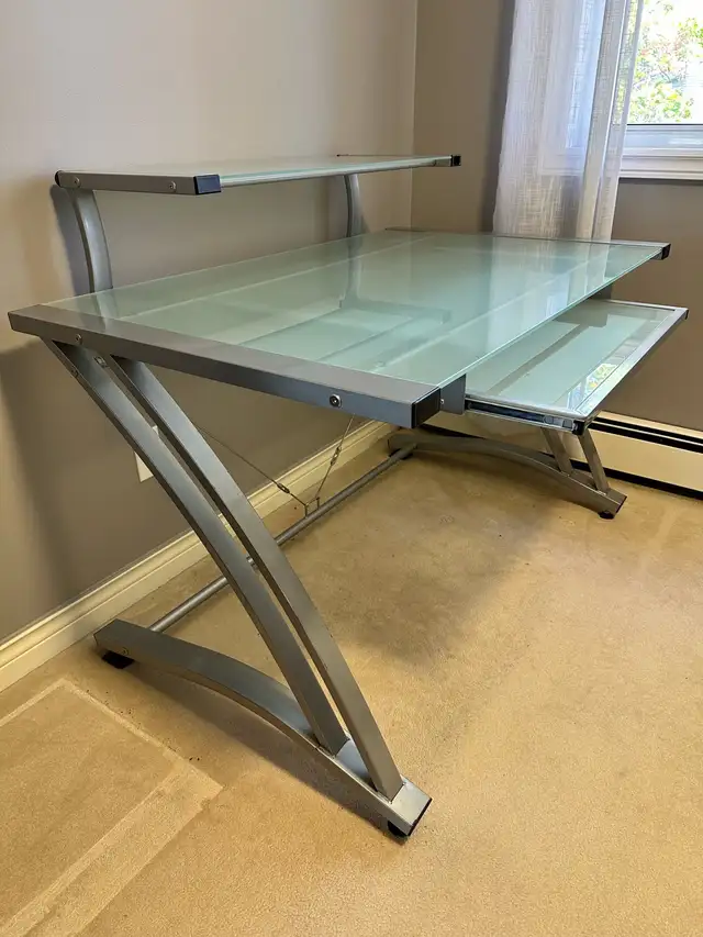 Glass Computer Desk in Desks in City of Halifax - Image 4