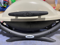 Weber Q1000 BBQ with Cover
