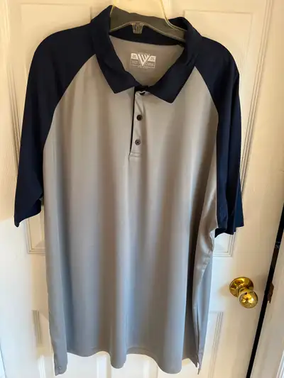 Mens Polo Shirt by Levelwear Size 2XL $5 Pickup in Dundas close to Hamilton