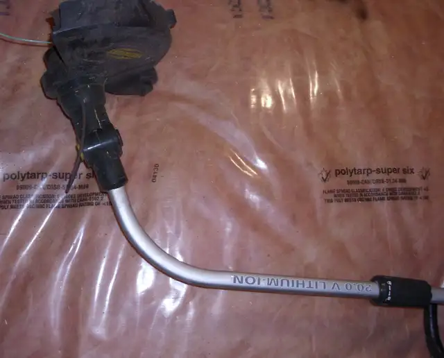 Yardworks grass trimmer/edger in Lawnmowers & Leaf Blowers in Mississauga / Peel Region - Image 5