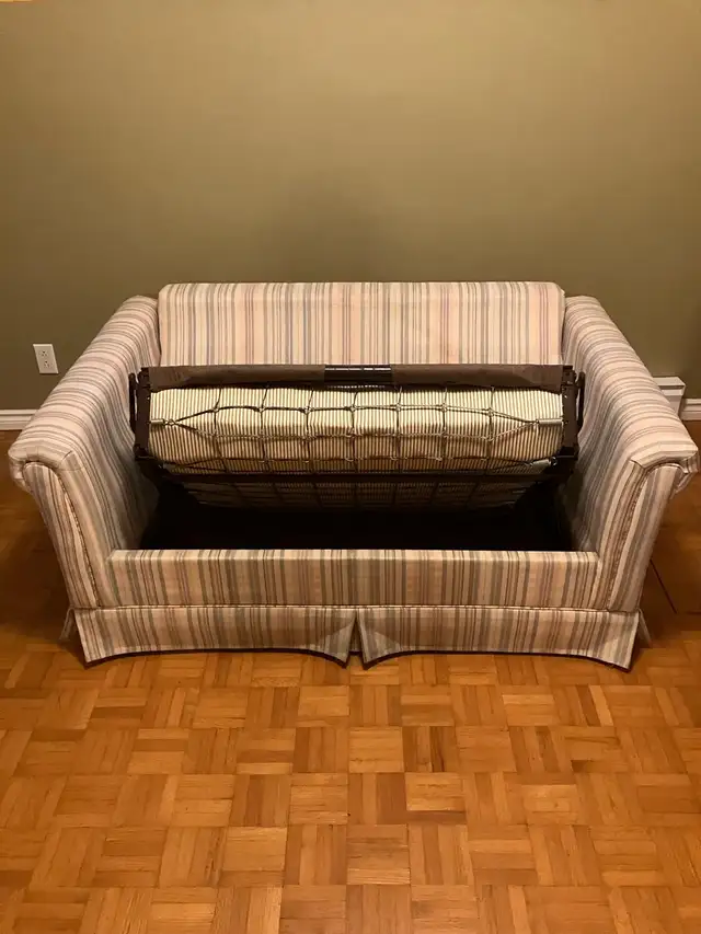 Chaise bercante-tête et base-fauteuil/lit de lit in Couches & Futons in Laval / North Shore - Image 10