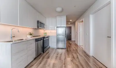 Looking for modern downtown living with breathtaking views and unbeatable convenience? Look no furth...