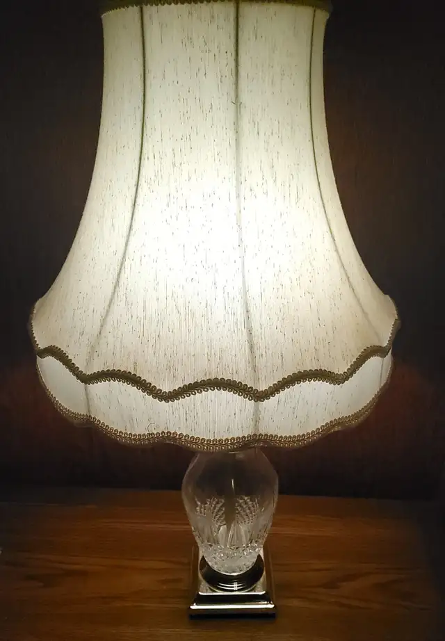 1970s Cristal d'Arques "Longchamp" Crystal Table Lamp - France in Indoor Lighting & Fans in Markham / York Region - Image 4