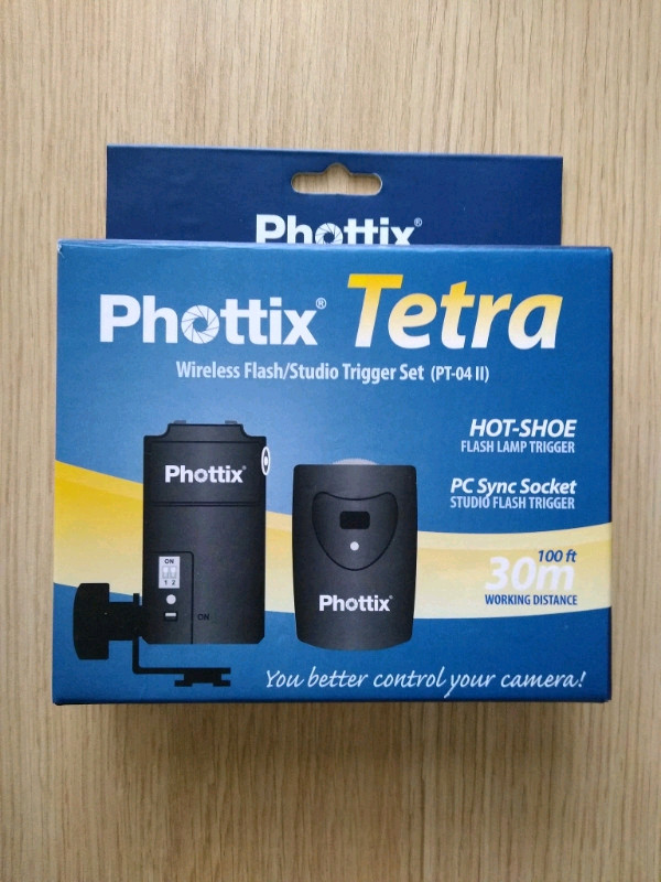 Phottix Wireless Flash Studio Trigger Set in Cameras & Camcorders in Gatineau