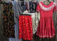 Quality Women's Vintage Clothing - Good Condition - 40+ Pieces