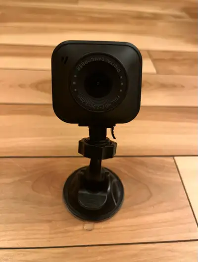 Mint condition car dashcam, barely ever used. FEATURES: • Full HD 1080P • 2.0* LCD Screen • Loop Rec...