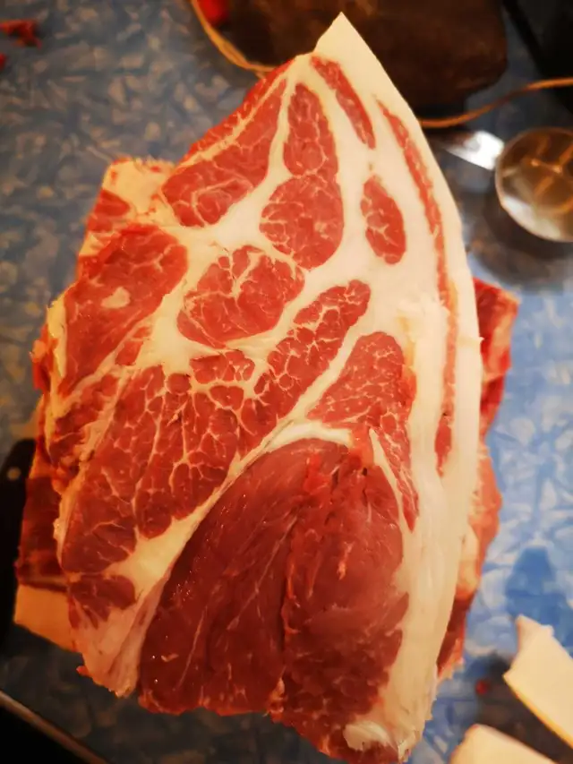Butchering lessons 454256109992683527