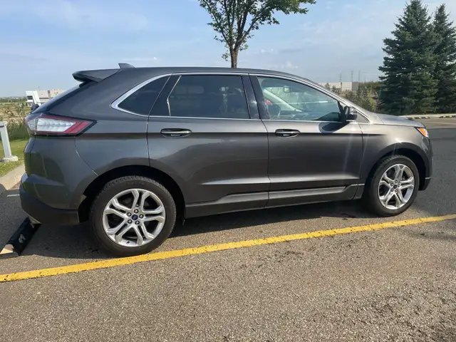 2017 Forde Edge Titanium551125946960465925