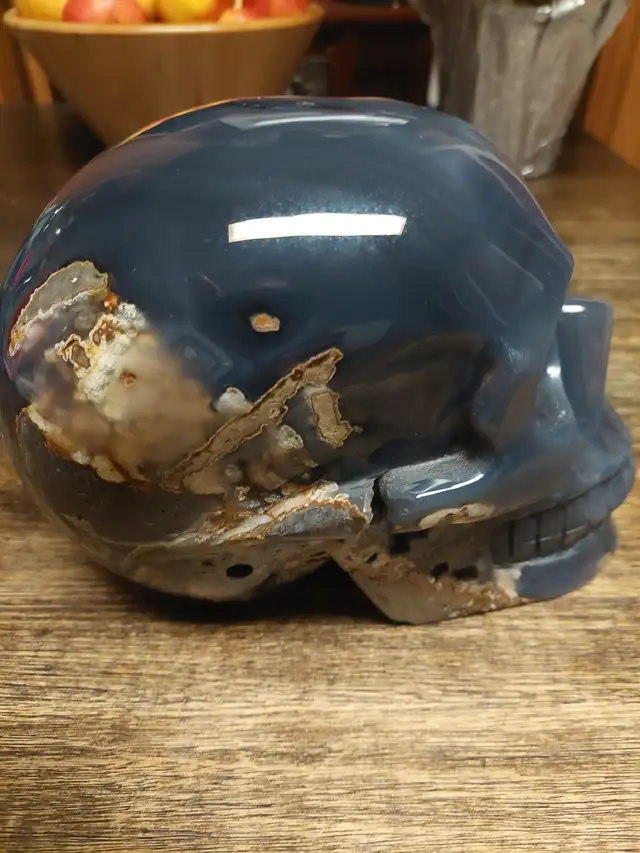Huge life sized carved crystal agate skull62863258560259124