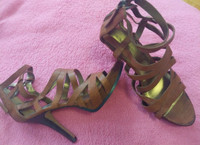 Nine West Ladies 5 inch leather heels