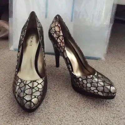NEW - Nine West (Size 9.5) Metallic Snake High Heels Pumps Shoes, View more
