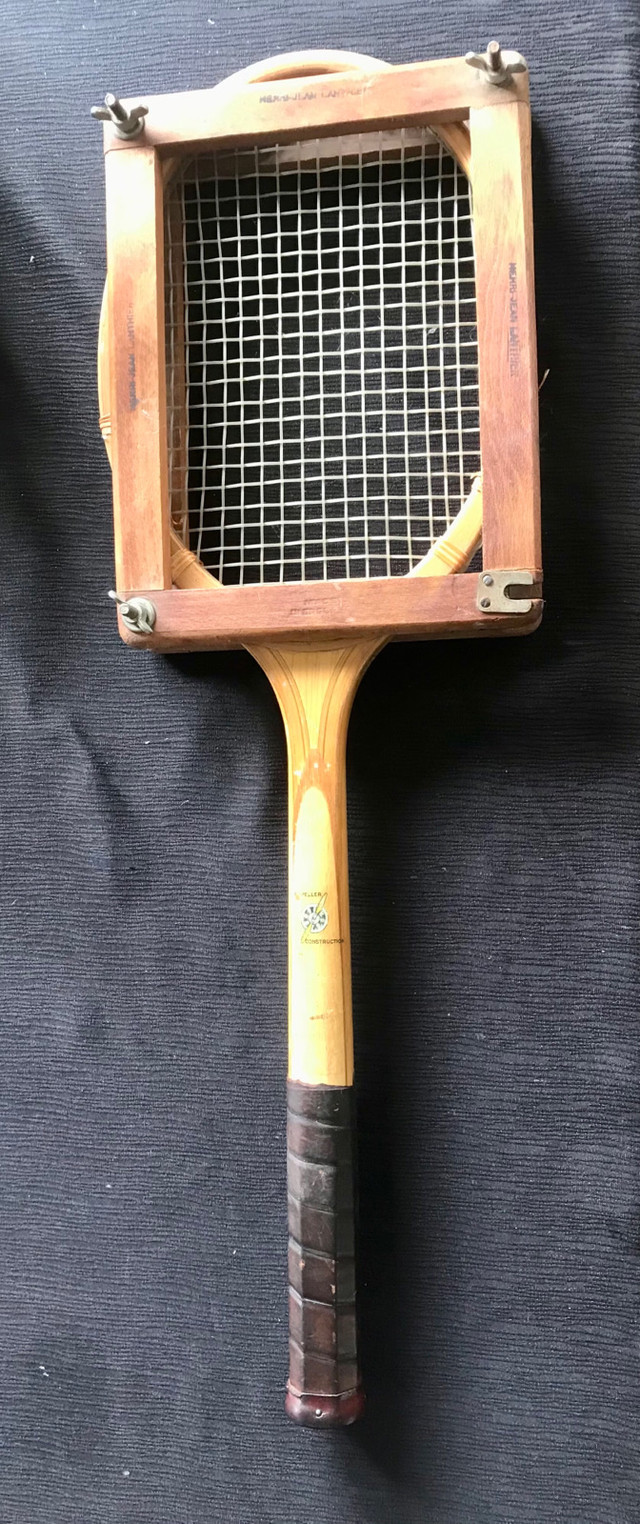 Antique tennis racket pre-1950 + Unused Dunlop tennis balls dans Tennis et raquettes  à Ville de Montréal