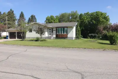 Rooms For Rent In Esterhazy Fully Furnished Including Internet & Utilities Gordon or Cherryl McNair...