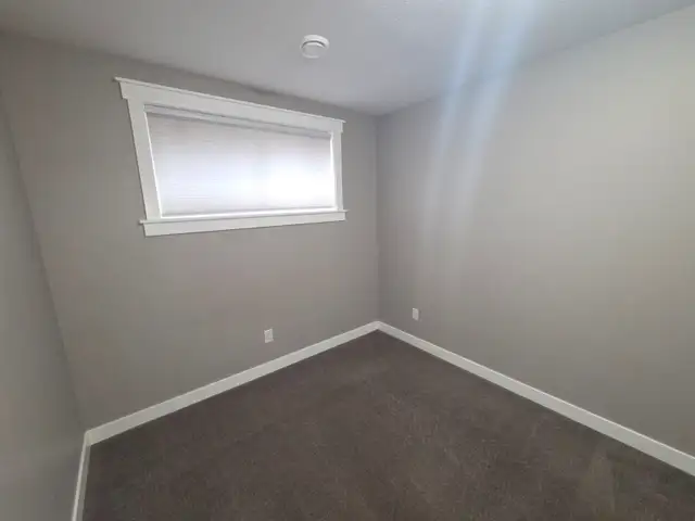 2 BR LEGAL BSMT SUITE W/Large Windows, Separate meters, parking | Long ...