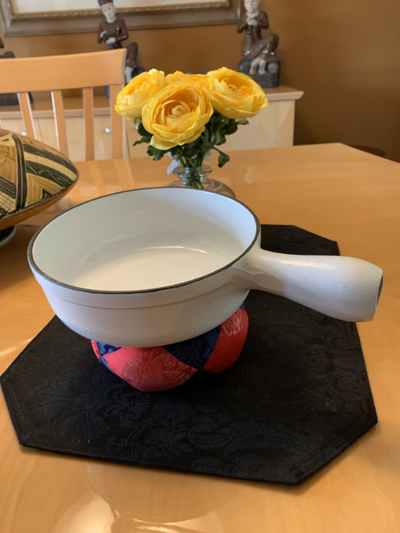 WHITE HEAVY CAST IRON COOKING POT/PAN/CASSEROLE, View more