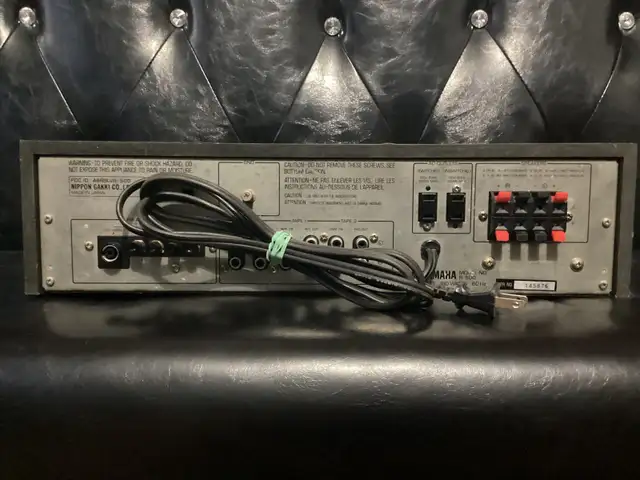 VINTAGE YAMAHA R 500 AMFM STEREO RECEIVER CIR 1981 MADE IN JAPAN in Stereo Systems & Home Theatre in City of Toronto - Image 6