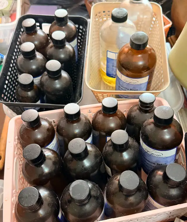 Supplies for wax melts/candle making in Hobbies & Crafts in Strathcona County - Image 2