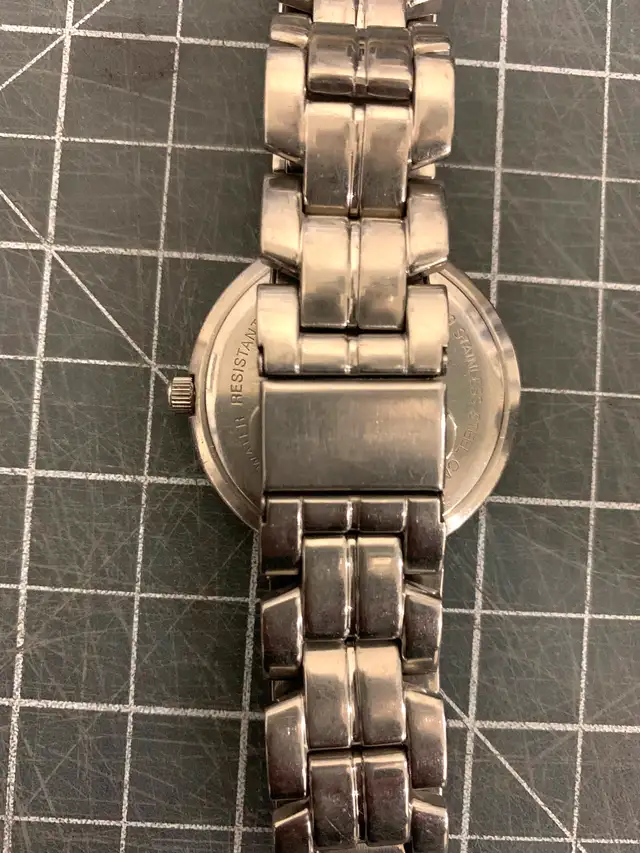 Casual Bulova all steel case watch with calendar62863736811137121