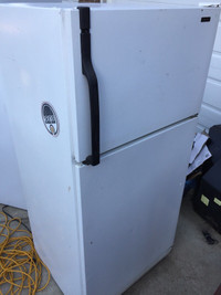 Vintage fridge.  I deliver. READ closely