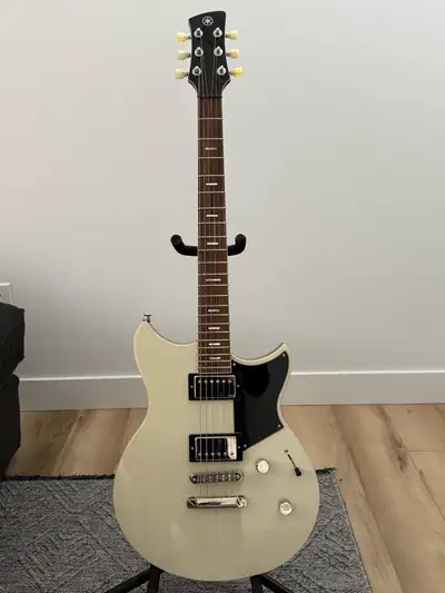Guitare électrique Yamaha RSS20, View more