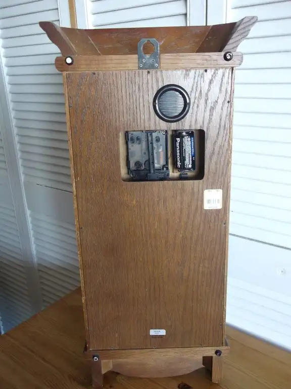 Seiko Long  Pendulum Chiming Quartz Wall Clock QXH101BL in Home Décor & Accents in City of Toronto - Image 4