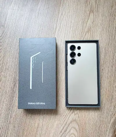 Samsung S25 ultra 256gb unlocked used like new , View more