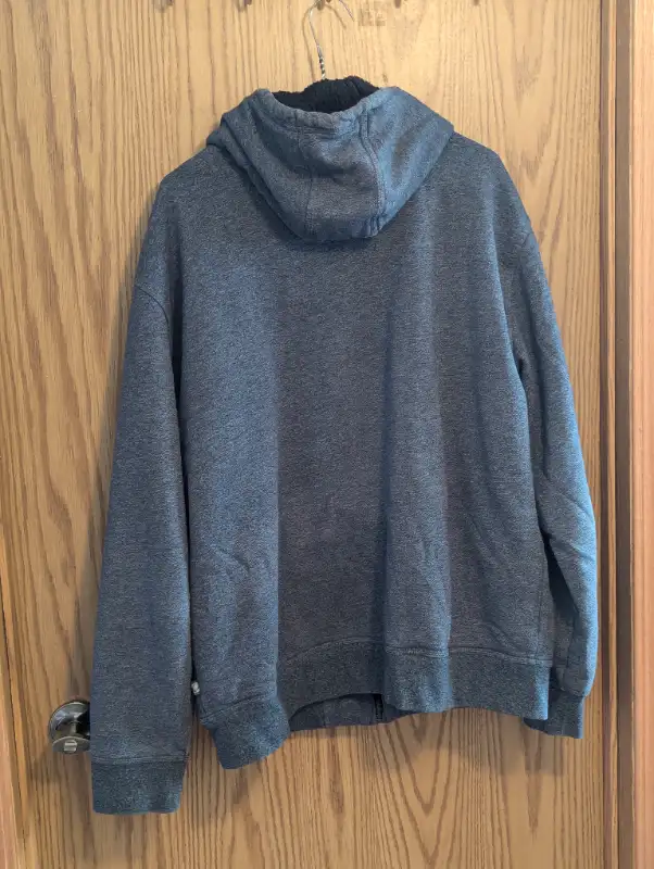 Mens XL warm winter jacket with attached hood62863736891907121