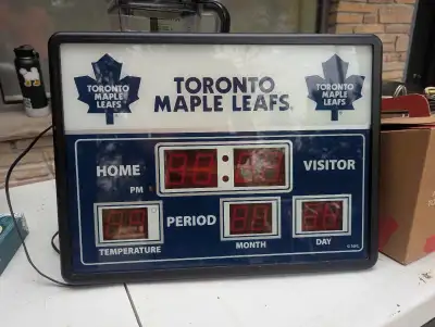 Toronto Maple Leafs Scoreclock - Great Item for dens and tv room, View more