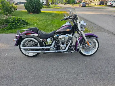HD Heritage Softail Classic 2011 Motorcycle for sale; saddle bags available; $10,500 OBO DO NOT CONT...