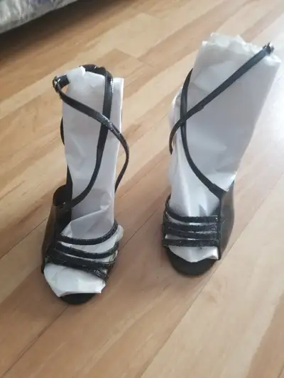souliers  danse sociale, View more
