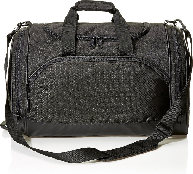 BRAND NEW DUFFLE TRAVEL BAG / GYM/ LUGGAGE in Other Business & Industrial in City of Toronto - Image 2