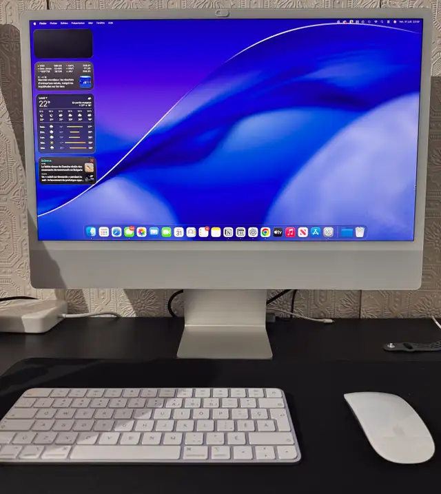 iMac M1 (2021) - 256 Go - comme neuf in Desktop Computers in Laval / North Shore - Image 3