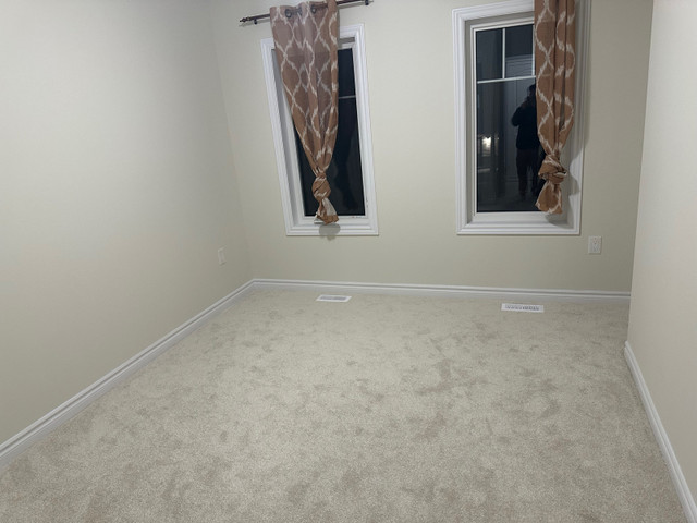 Single room for rent in Bedding in St. Catharines