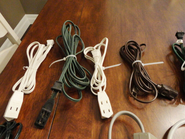 2 Power Bars, 17 Phone Line Cords &Filters & 10 Extension Cords in General Electronics in Kitchener / Waterloo - Image 3