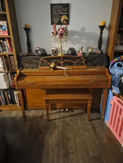 Baldwin piano, for parts, View more