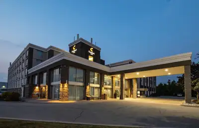 full time hotel Houskeeper job available near Pearson airport, View more