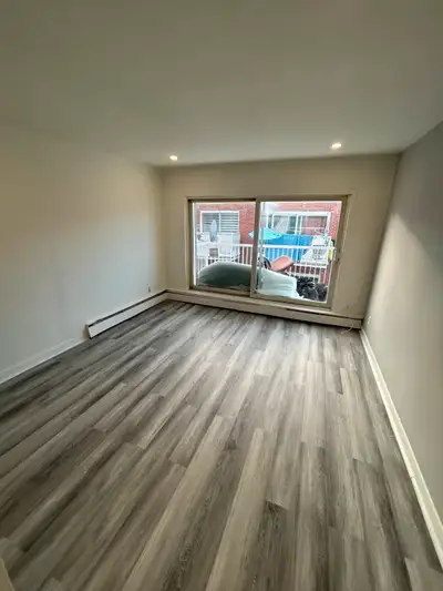 3 1/2 Apt Visite entre 11:00 et 3:00 du Lundi au Vendredi