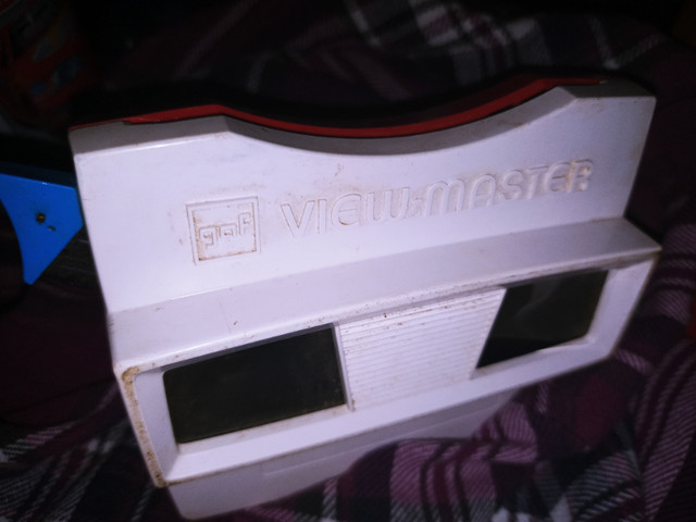 VINTAGE VIEWMASTER in Arts & Collectibles in Sarnia - Image 2